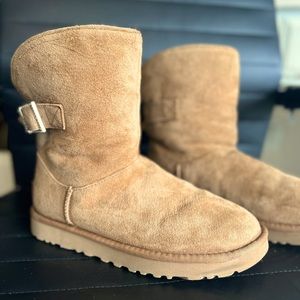 Women’s UGG boots. Tan color, size 7.